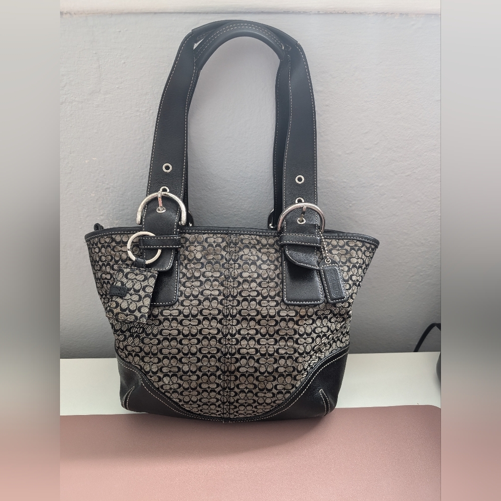 Vintage Coach monogram signature canvas shoulder bag!! Y2K Mini C